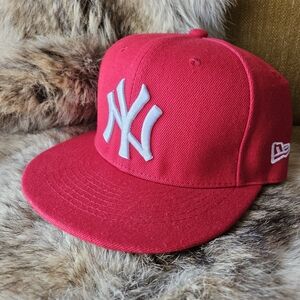 New Era Vibrant Fitted Red Cap with White Logo NEW YORK Fred DURST Size 7 3/8